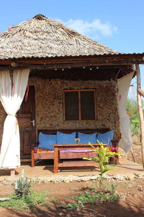 شاطئ دياني Bahati Diani House Glamping المظهر الخارجي الصورة